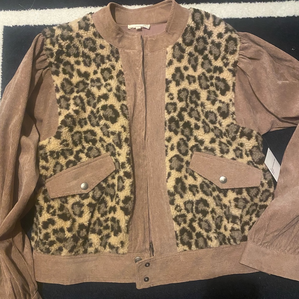 Mystree medium  fuzzy leopard Print corduroy mauve Jacket